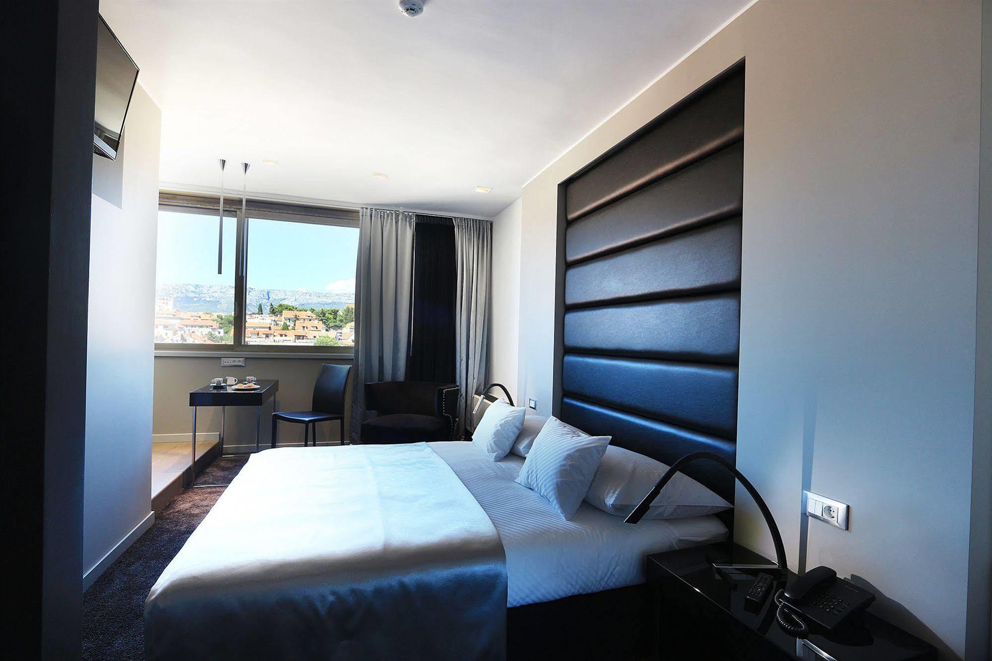 The View Luxury Bed & Breakfast 4*