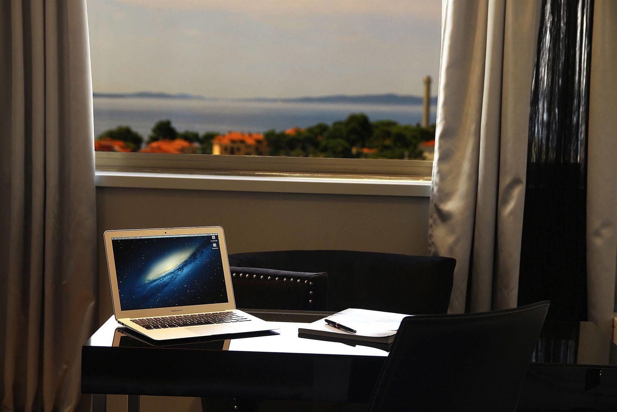 The View Luxury Bed & Breakfast 4*